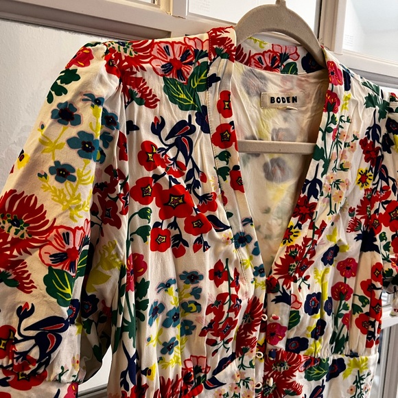 Boden Dresses & Skirts - Boden Multicolor Floral Dress